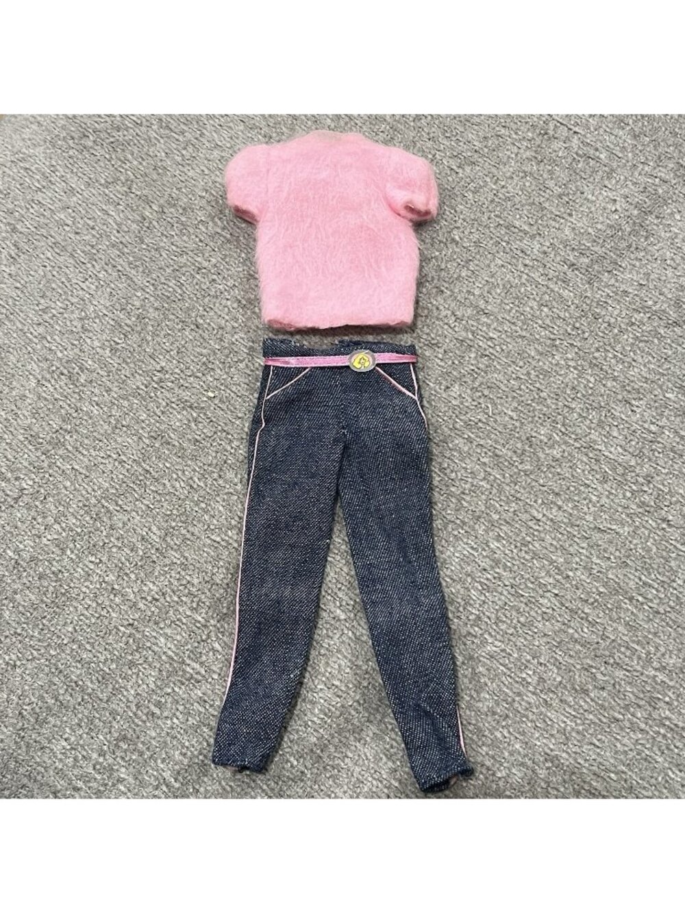 Vintage 1981 Fashion Jeans Barbie #5315 Pink Sweater Denim Pants